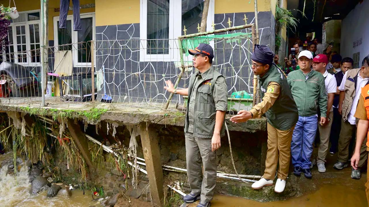 Perbaikan Jembatan Rusak di Bogor Dikebut, Ditargetkan Rampung Sebelum Lebaran