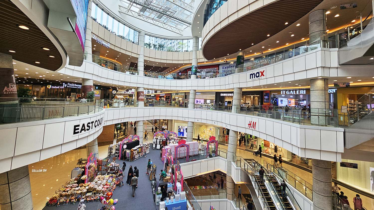 Daftar Tenant AEON Mall Sentul City Lengkap dari Fashion hingga Kuliner Favorit