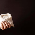 Orang yang Mengeluarkan Zakat Disebut Muzakki, Ini Penjelasannya